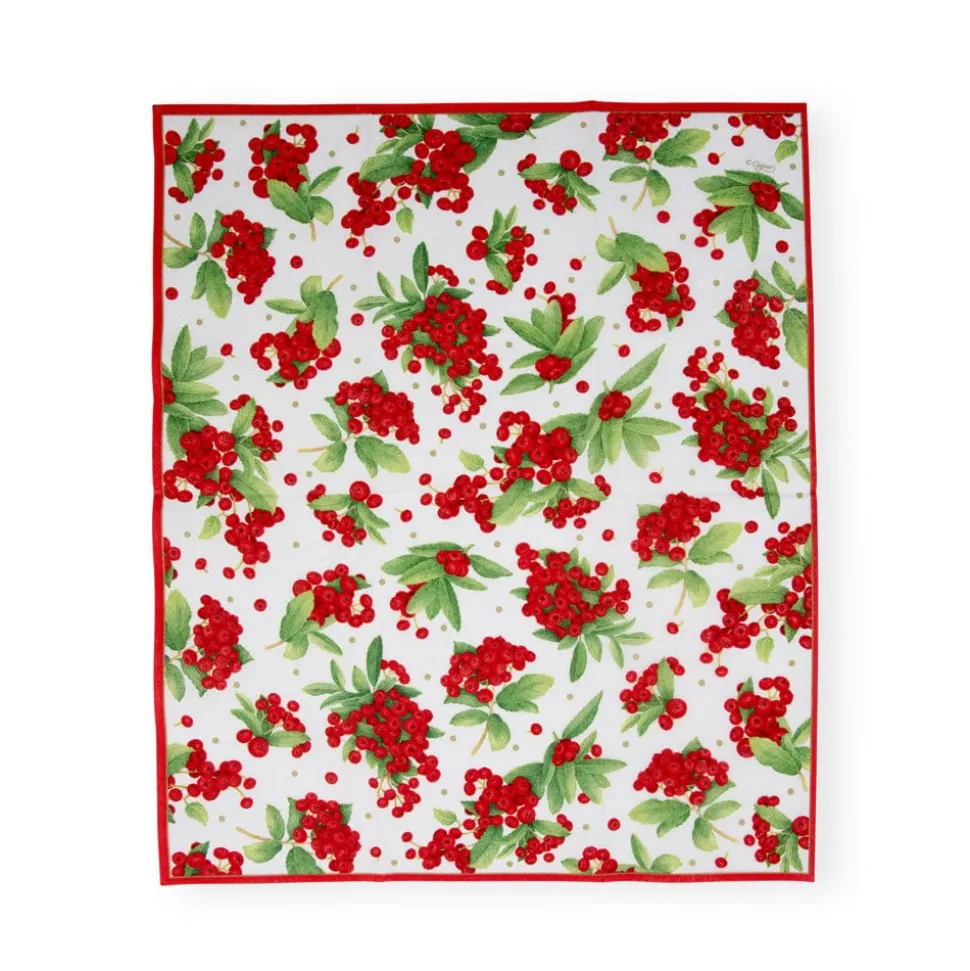 Christmas Berry Paper Guest Towel Napkins in Red - 15 Per Package