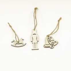 Painted Nutcrackers Celebration Crackers - includes 12 Celebration Crackers