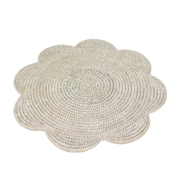 Rattan Scalloped Round Placemat in Cream - 1 Placemat